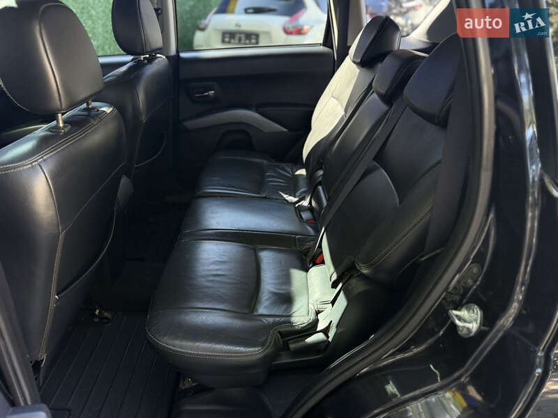 Внедорожник / Кроссовер Mitsubishi Outlander XL 2007 в Одессе