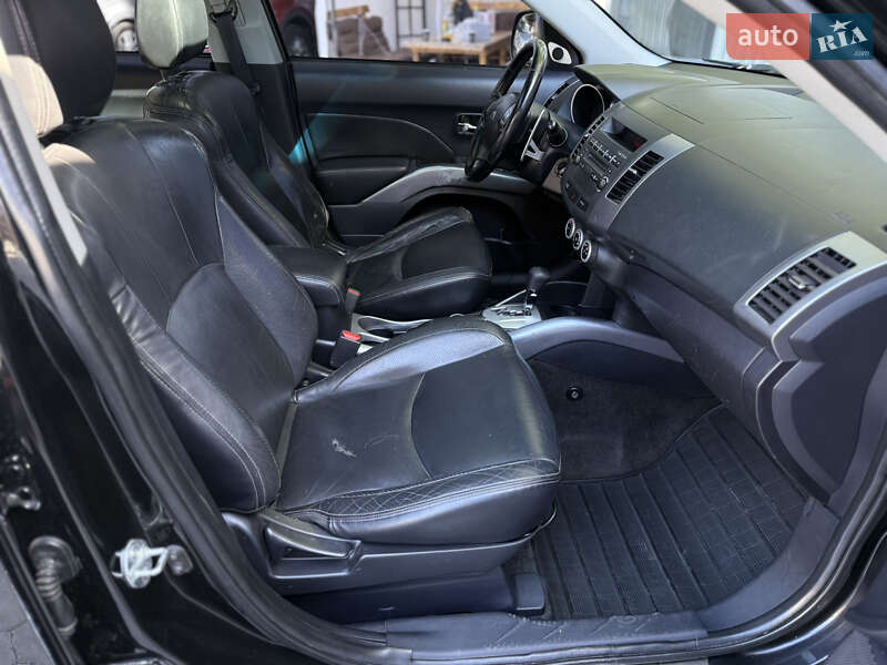 Внедорожник / Кроссовер Mitsubishi Outlander XL 2007 в Одессе