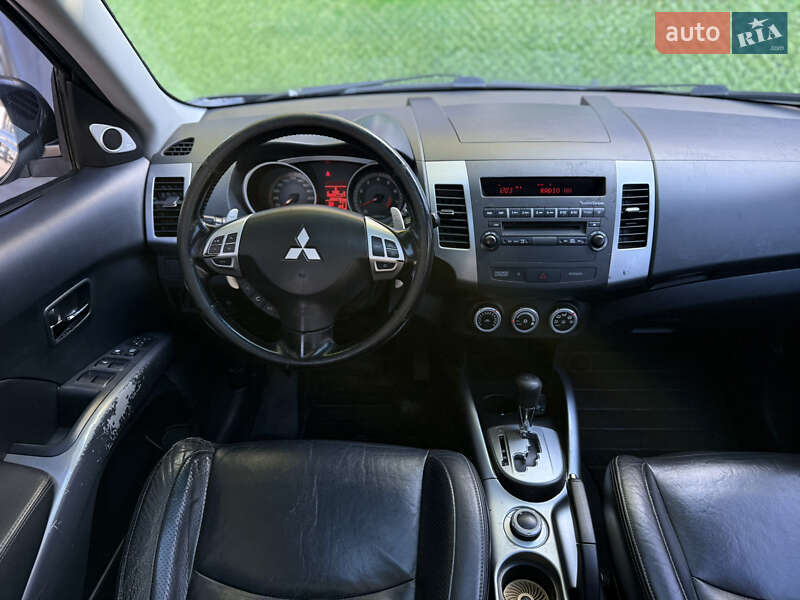Внедорожник / Кроссовер Mitsubishi Outlander XL 2007 в Одессе