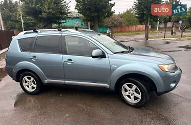 Внедорожник / Кроссовер Mitsubishi Outlander XL 2008 в Мене