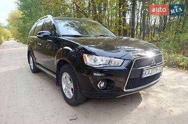 Внедорожник / Кроссовер Mitsubishi Outlander XL 2010 в 