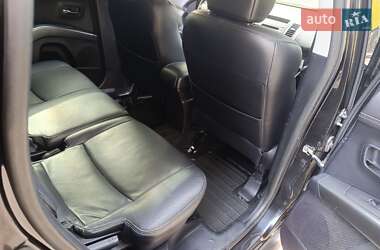 Внедорожник / Кроссовер Mitsubishi Outlander XL 2010 в 