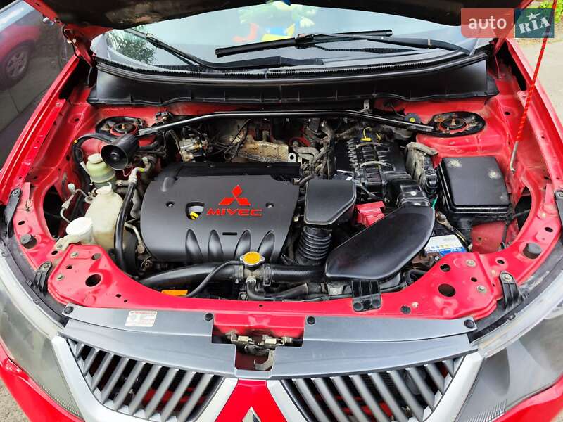 Позашляховик / Кросовер Mitsubishi Outlander XL 2008 в Львові