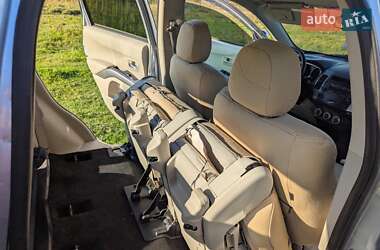 Внедорожник / Кроссовер Mitsubishi Outlander XL 2007 в 