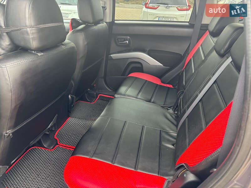 Внедорожник / Кроссовер Mitsubishi Outlander XL 2008 в Гайсине
