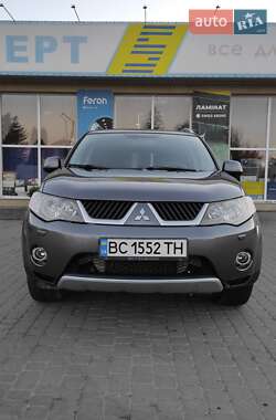 Внедорожник / Кроссовер Mitsubishi Outlander XL 2008 в Самборе