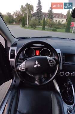 Внедорожник / Кроссовер Mitsubishi Outlander XL 2008 в 