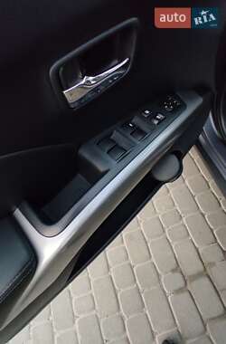 Внедорожник / Кроссовер Mitsubishi Outlander XL 2008 в 