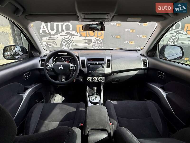 Внедорожник / Кроссовер Mitsubishi Outlander XL 2008 в Харькове
