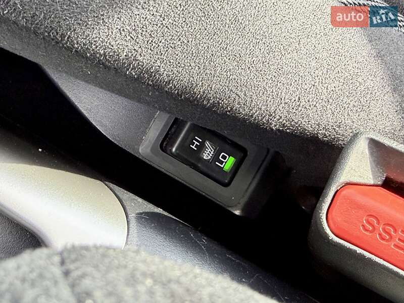 Внедорожник / Кроссовер Mitsubishi Outlander XL 2008 в Харькове