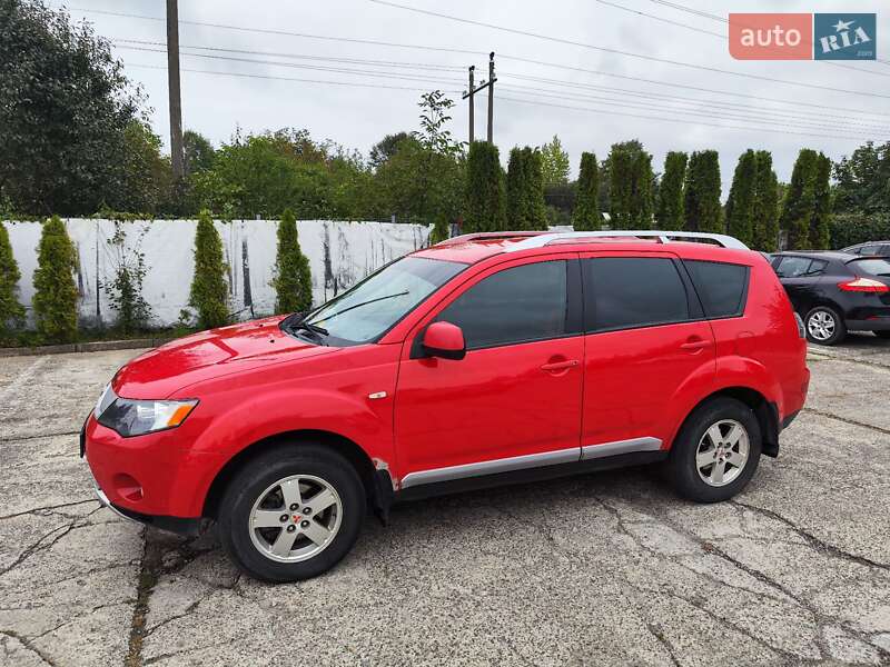 Позашляховик / Кросовер Mitsubishi Outlander XL 2008 в Львові