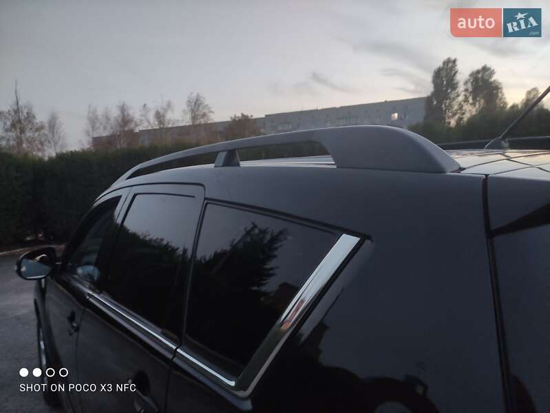 Внедорожник / Кроссовер Mitsubishi Outlander XL 2011 в Змиеве
