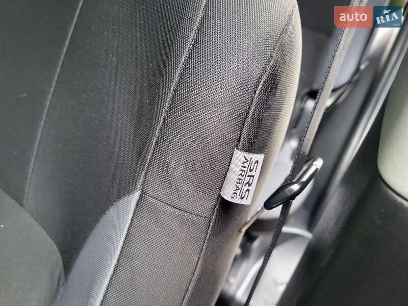 Внедорожник / Кроссовер Mitsubishi Outlander XL 2010 в Хмельницком