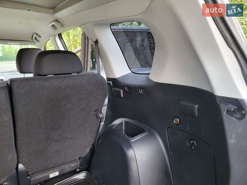 Внедорожник / Кроссовер Mitsubishi Outlander XL 2010 в Хмельницком