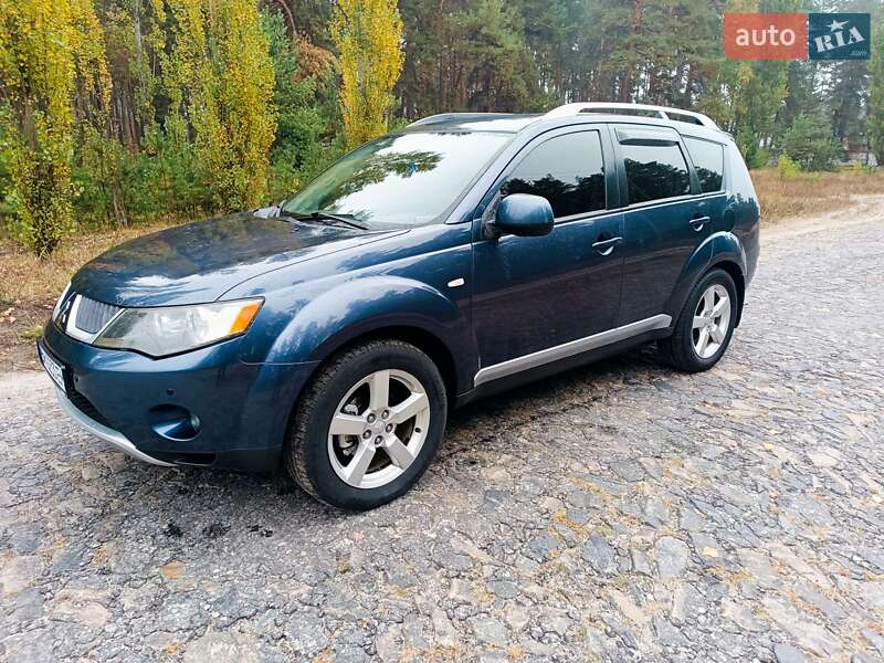 Mitsubishi Outlander XL 2008