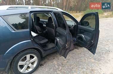 Внедорожник / Кроссовер Mitsubishi Outlander XL 2008 в 