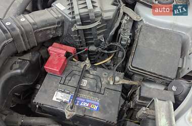 Позашляховик / Кросовер Mitsubishi Outlander XL 2007 в  фото 46 Позашляховик / Кросовер Mitsubishi Outlander XL 2007 в