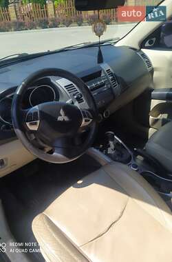 Внедорожник / Кроссовер Mitsubishi Outlander XL 2008 в 
