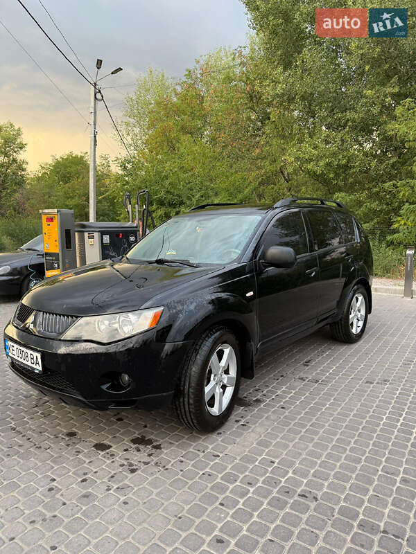 Внедорожник / Кроссовер Mitsubishi Outlander XL 2008 в 