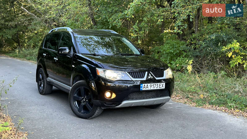 Внедорожник / Кроссовер Mitsubishi Outlander XL 2008 в Белой Церкви фото 4 Внедорожник / Кроссовер Mitsubishi Outlander XL 2008 в Белой Церкви