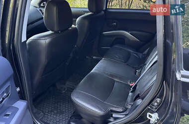 Позашляховик / Кросовер Mitsubishi Outlander XL 2008 в 