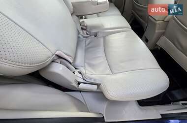 Внедорожник / Кроссовер Mitsubishi Outlander XL 2009 в 