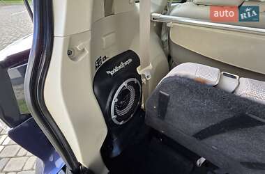 Внедорожник / Кроссовер Mitsubishi Outlander XL 2009 в 