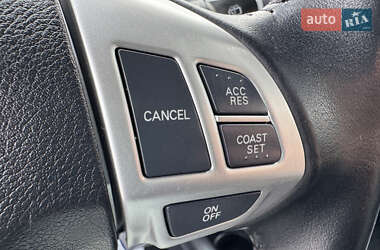 Внедорожник / Кроссовер Mitsubishi Outlander XL 2010 в 
