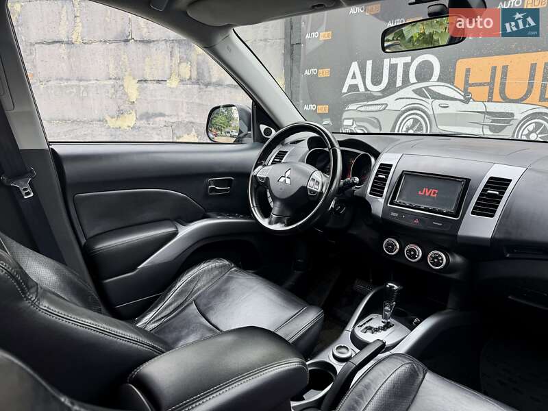 Внедорожник / Кроссовер Mitsubishi Outlander XL 2008 в Харькове фото 10 Внедорожник / Кроссовер Mitsubishi Outlander XL 2008 в Харькове