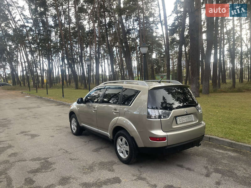 Внедорожник / Кроссовер Mitsubishi Outlander XL 2008 в Чернигове фото 4 Внедорожник / Кроссовер Mitsubishi Outlander XL 2008 в Чернигове
