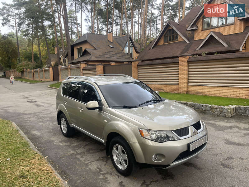 Внедорожник / Кроссовер Mitsubishi Outlander XL 2008 в Чернигове фото 10 Внедорожник / Кроссовер Mitsubishi Outlander XL 2008 в Чернигове