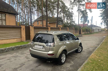 Позашляховик / Кросовер Mitsubishi Outlander XL 2008 в  фото 16 Позашляховик / Кросовер Mitsubishi Outlander XL 2008 в