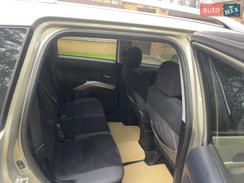 Внедорожник / Кроссовер Mitsubishi Outlander XL 2008 в Чернигове фото 25 Внедорожник / Кроссовер Mitsubishi Outlander XL 2008 в Чернигове