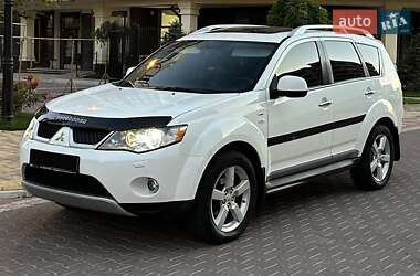 Позашляховик / Кросовер Mitsubishi Outlander XL 2010 в 