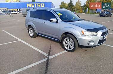 Внедорожник / Кроссовер Mitsubishi Outlander XL 2010 в Житомире