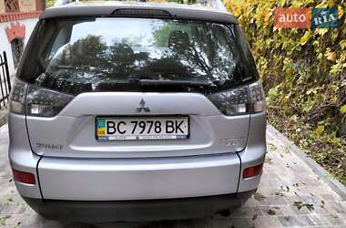 Внедорожник / Кроссовер Mitsubishi Outlander XL 2008 в 