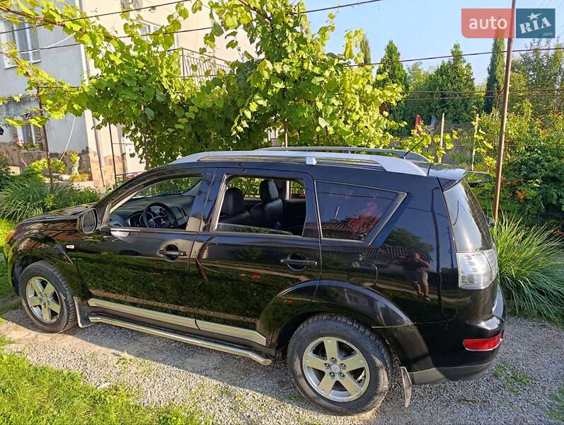 Внедорожник / Кроссовер Mitsubishi Outlander XL 2007 в Тернополе
