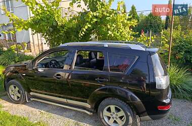 Позашляховик / Кросовер Mitsubishi Outlander XL 2007 в 