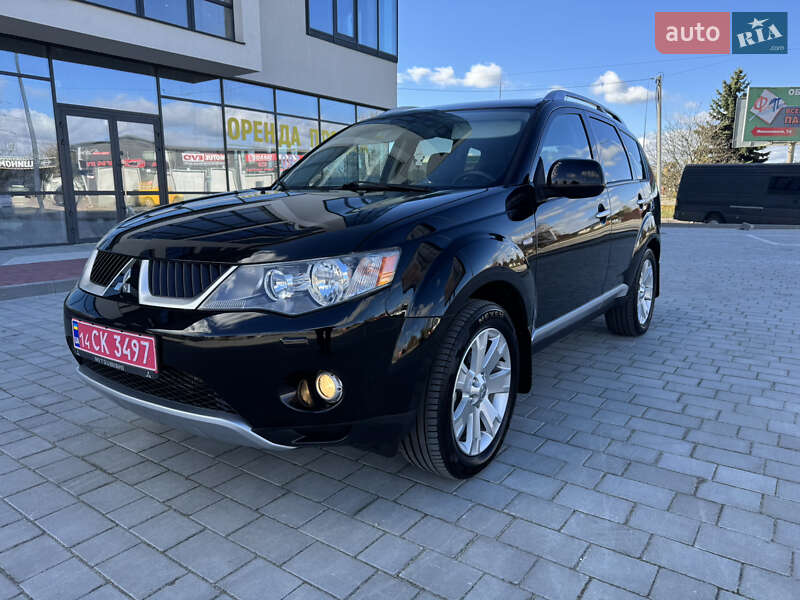 Позашляховик / Кросовер Mitsubishi Outlander XL 2008 в Івано-Франківську