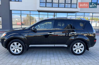 Позашляховик / Кросовер Mitsubishi Outlander XL 2008 в 