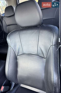 Позашляховик / Кросовер Mitsubishi Outlander XL 2008 в 