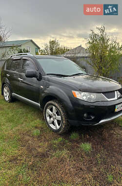 Внедорожник / Кроссовер Mitsubishi Outlander XL 2008 в 