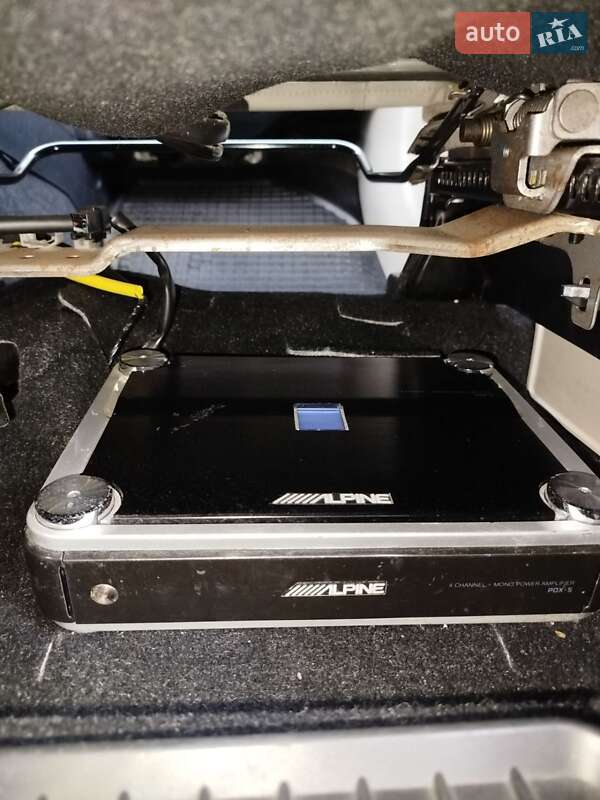 Внедорожник / Кроссовер Mitsubishi Outlander XL 2010 в Самборе фото 4 Внедорожник / Кроссовер Mitsubishi Outlander XL 2010 в Самборе