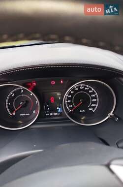 Позашляховик / Кросовер Mitsubishi Outlander XL 2010 в  фото 33 Позашляховик / Кросовер Mitsubishi Outlander XL 2010 в