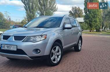 Позашляховик / Кросовер Mitsubishi Outlander XL 2007 в Кам'янському