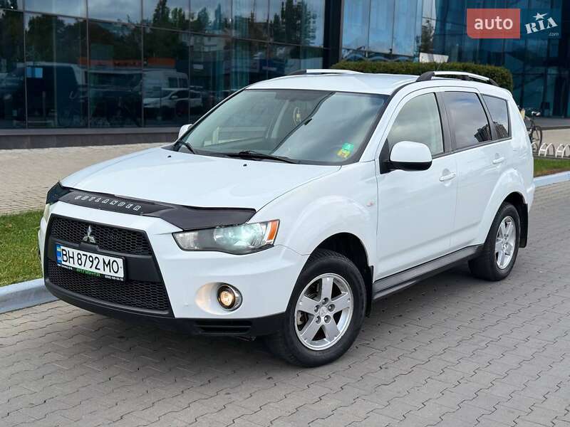 Mitsubishi Outlander XL 2010 Mitsubishi Outlander XL 2010