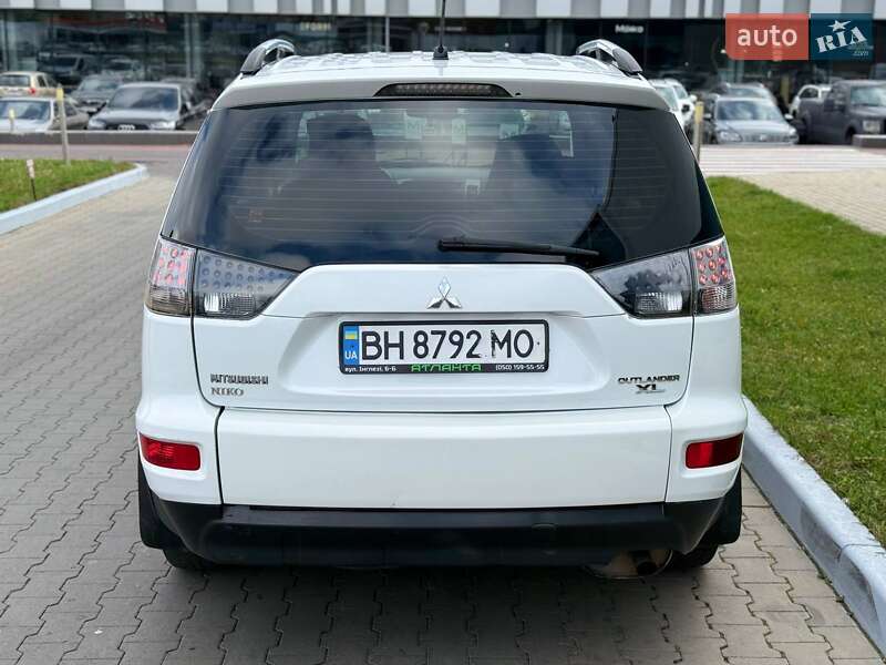 Внедорожник / Кроссовер Mitsubishi Outlander XL 2010 в Одессе фото 5 Внедорожник / Кроссовер Mitsubishi Outlander XL 2010 в Одессе