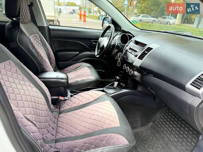 Внедорожник / Кроссовер Mitsubishi Outlander XL 2010 в Одессе фото 11 Внедорожник / Кроссовер Mitsubishi Outlander XL 2010 в Одессе