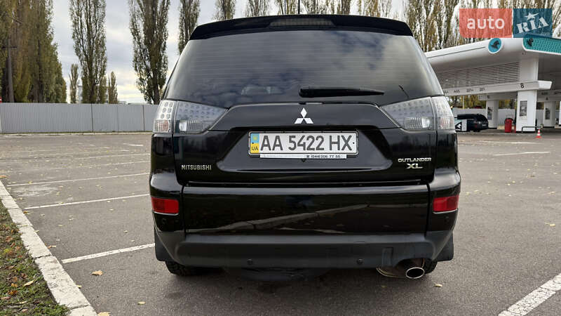 Внедорожник / Кроссовер Mitsubishi Outlander XL 2008 в Киеве