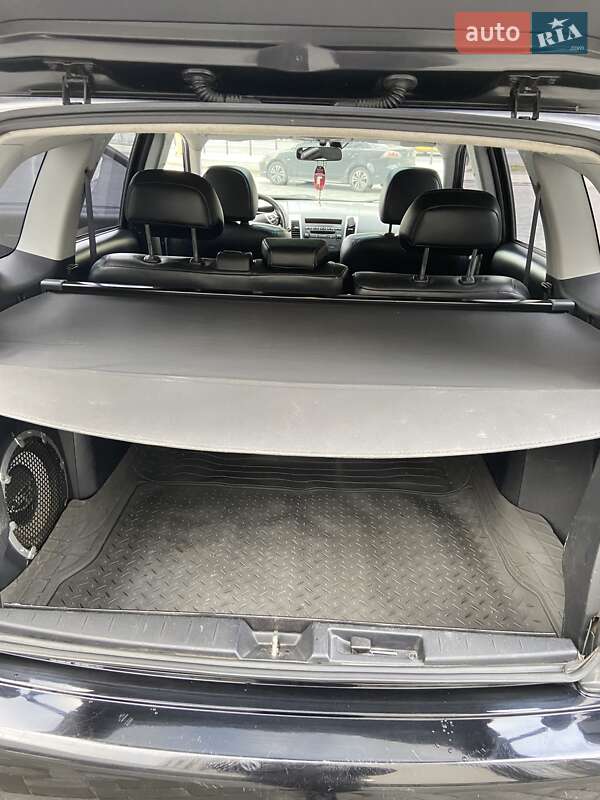 Позашляховик / Кросовер Mitsubishi Outlander XL 2008 в Дніпрі фото 10 Позашляховик / Кросовер Mitsubishi Outlander XL 2008 в Дніпрі
